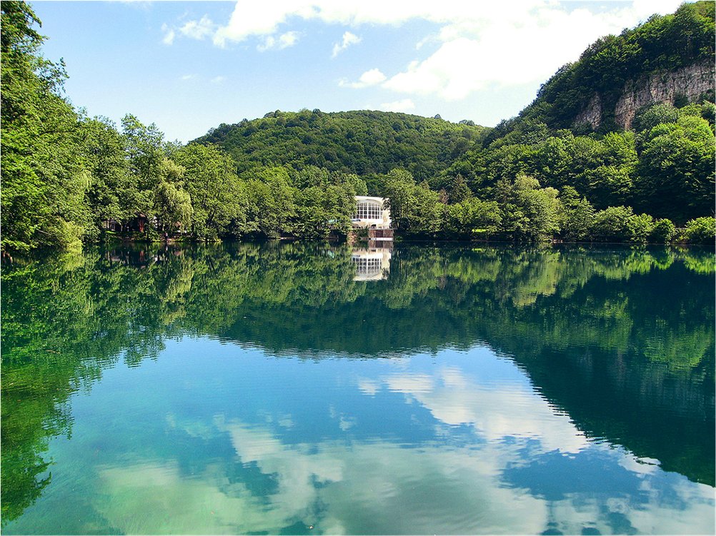 Голубое озеро в кабардино балкарии